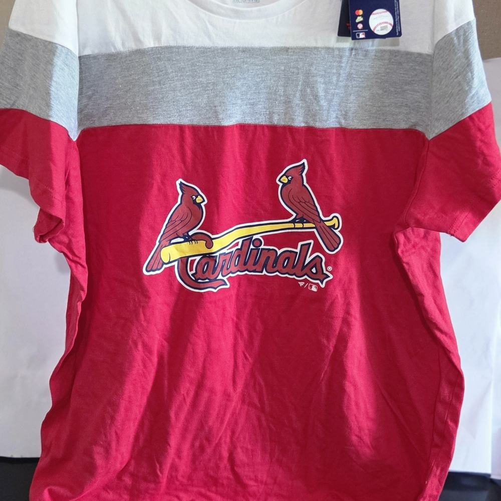 Fanatics Cardinal Tshirt. Womens XL. $10.00 NWT Never Worn
